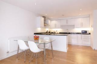 Roomspace Serviced Apartments - Marquis Court - 8