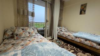3BR Opposite Hyde Park - South 90 - 6