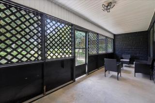 Updated 5 bedroom home in Bridge City - 8