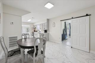 Updated 5 bedroom home in Bridge City - 2