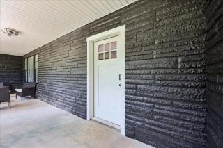 Updated 5 bedroom home in Bridge City - 1