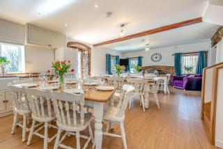 Pembrokeshire, Beach, Pool, Hot Tub, Sleeps 24 - 5
