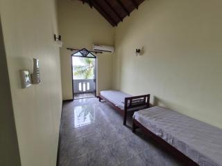 The Lagoon House - 9