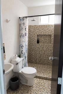 Casa Completa con Piscina Privada 10 min Aeropuerto Ideal para Familias y viajeros - 2