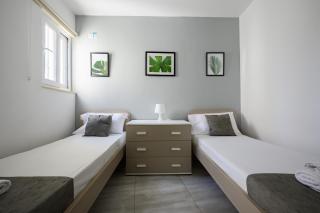 F6 Modern and bright Apartment in Malta - 7