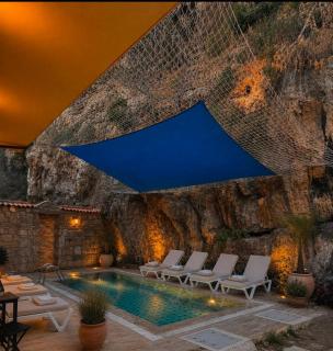 The Little Prince Hotel - 7