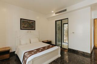 5 BR Premier Seaview Villa opposite Vinpearl cable - 8
