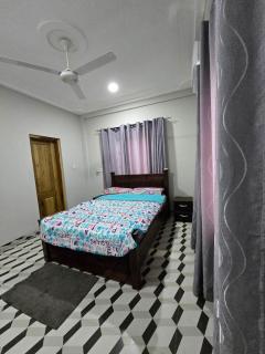 2 bedroom super cozy apartment - 8