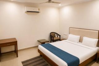 Hotel The Lotus Home Near Chandigarh Railway Station - 1