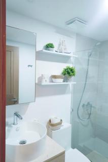 Tropical Luxury Condo - 7