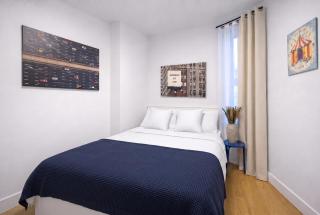 2 Bedroom in Central Manhattan - 6