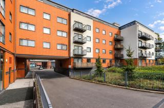 Roomspace Serviced Apartments - Capitol Square - 3