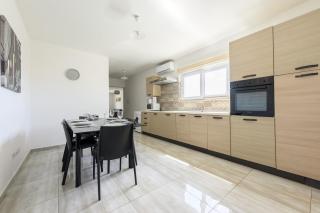 F5 Room 3, Private Room two single beds shared bathroom in shared Flat - 3