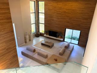 Casa de Luxo com Piscina a 550m do Beach Park - 2