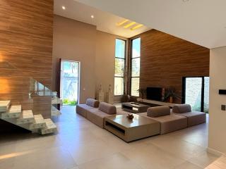 Casa de Luxo com Piscina a 550m do Beach Park - 4