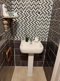 1-Bed Flat nr Addenbrooke-Darwin - 2