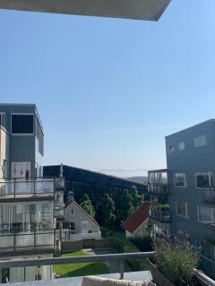 Fjord view apartment - balcony & parking, near ONS - 9