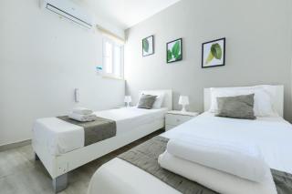 F5 Room 2, Private Room two single beds shared bathroom in shared Flat - 7