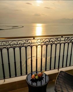 Golden Bay Majestic Horizon - Premium Bay View - 0