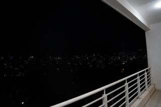 Your Private Balcony Retreat - 9