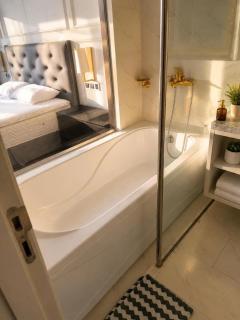 Golden Bay Majestic Horizon - Premium Bay View - 1