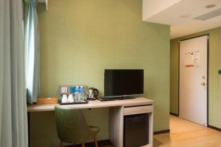 Rainbow Hotel - 1