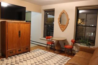 Cozy Private Room and Bathroom in Shared Apartment - 2