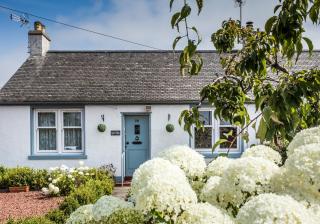 Lynn Cottage - 3