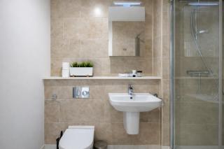 Roomspace Serviced Apartments - Swan House - 1