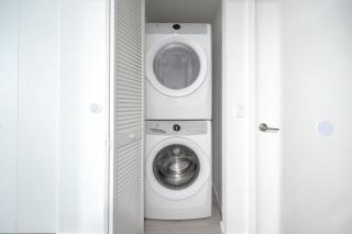 Modern Studio in Downtown Miami - 1