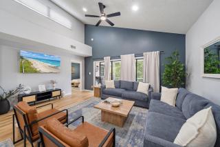 Perfect Family Beach Getaway Near Siesta Key - 0