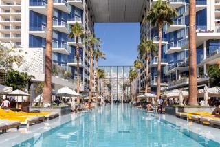 Vacationer Holiday Homes I Luxurious 3 Bedroom I Iconic FIVE Palm - 5