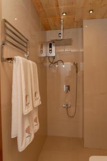 Aathi Beach Resort Uppuveli - 1
