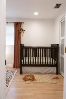 The Britannia Breeze-5 Min to Siesta Key, Sleeps 9 - 5