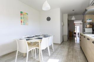 F4 Room 2, Private Room two single beds shared bathroom - Msida - 3
