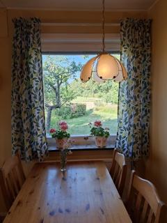 Comfy rural 60s villa near Vallåsens bike and ski park in Våxtorp for big family - 8