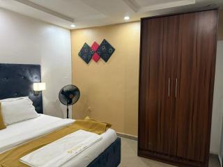 Villa Toscana G R A Portharcourt - 5
