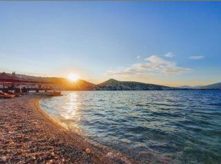 Mediterranean Vistas Saranda, Sea View, Beach & City Studios - 2