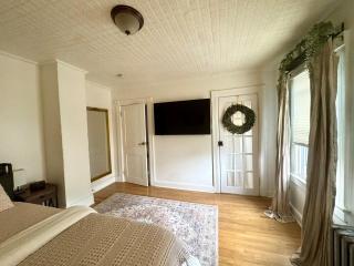 Cozy Quiet Home Self Check-in 20 min to EWR - 6
