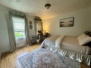 Cozy Quiet Home Self Check-in 20 min to EWR - 2