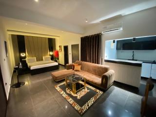 Merry Spill Hotel and Apartment - 4