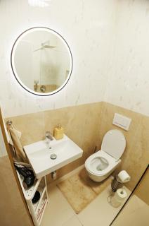 Relaxing Apartment near the Central Bus Station! - 5
