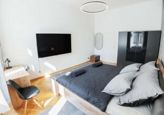 Relaxing Apartment near the Central Bus Station! - 8