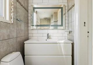 Beautiful and bright apartment in central location - 9