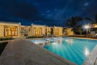 Luxury Wellness Villa with Private Pool - 0