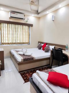 Hotel TRUMPH INN, Front Of Railway Station With Lift & Wifi Facility - 5