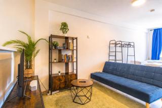 ideal für Familien und Monteure, Zentral, gemütlich, mit Fernseher - 9