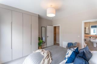 Modern suite in Brand new house - 1