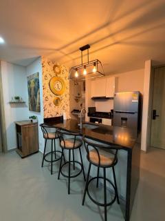Apartamento Moderno y Lujoso con vista al Mar PISO19 - Cerca a la Ciudad Amurallada - 1