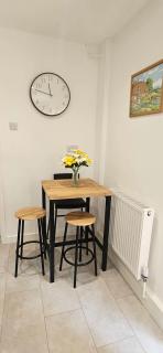 Home in Somerset - 5
